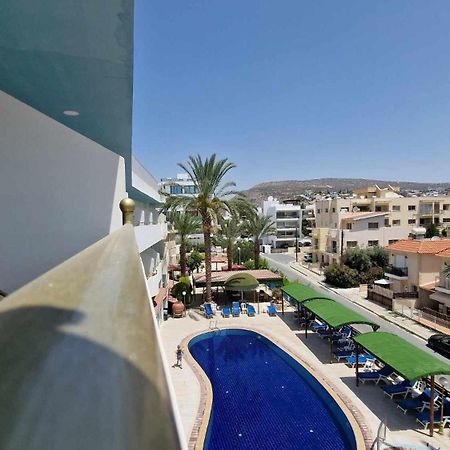 M. Moniatis Hotel Limassol Bagian luar foto