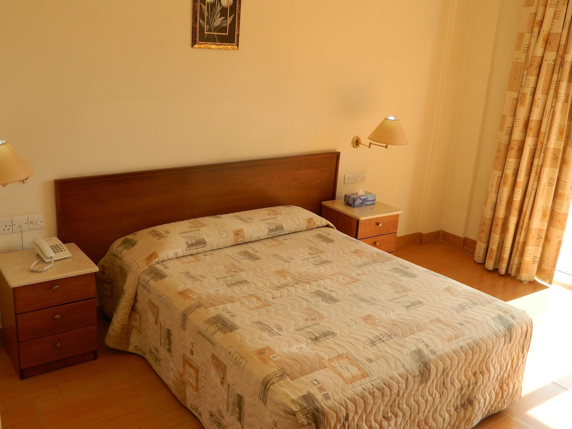 M. Moniatis Hotel Limassol Bagian luar foto