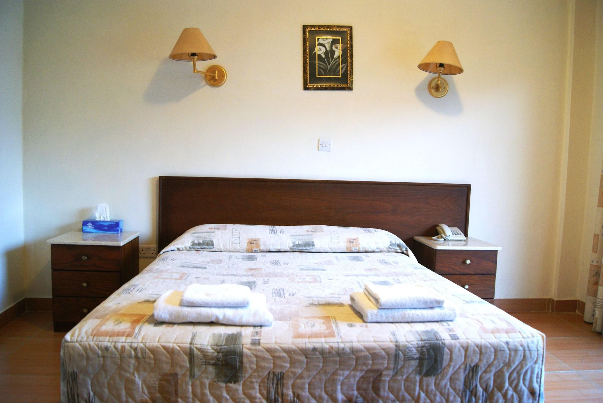 M. Moniatis Hotel Limassol Bagian luar foto