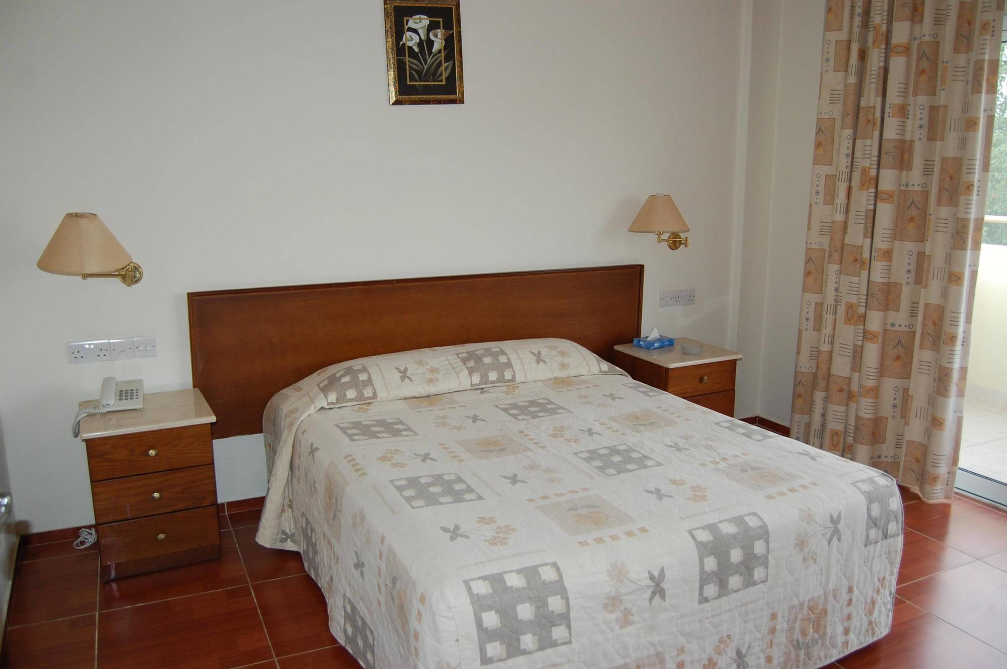 M. Moniatis Hotel Limassol Bagian luar foto