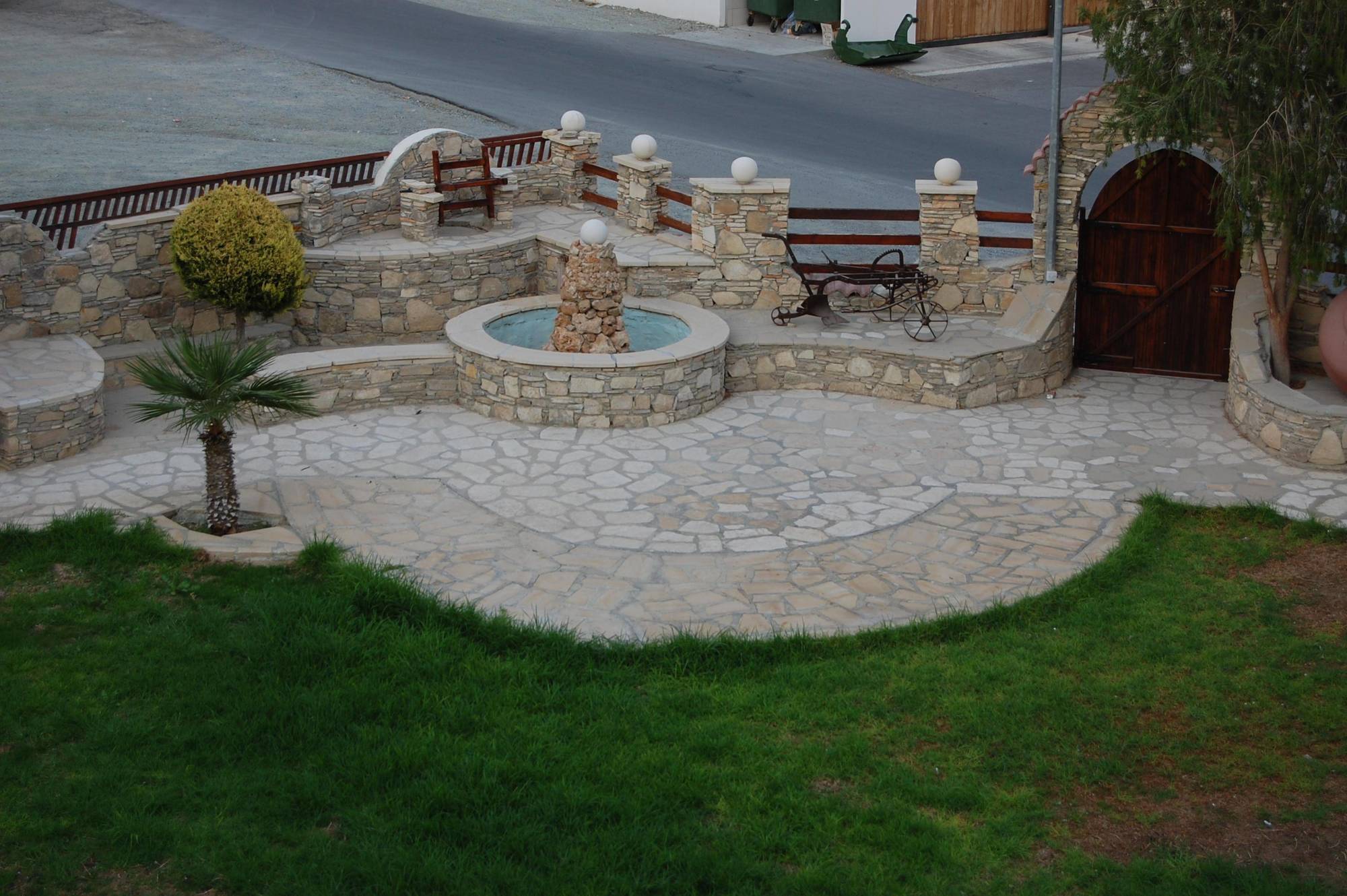 M. Moniatis Hotel Limassol Bagian luar foto